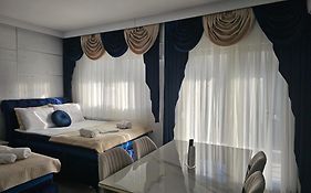 Tania Apartments